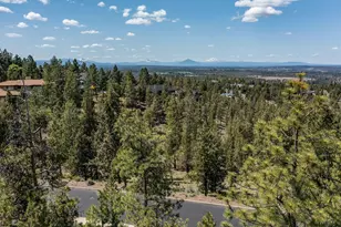 3341 NW Panorama Dr, Bend, OR 97703 - Photo 26