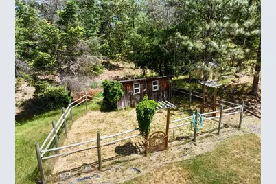 550 Bolt Mountain Road, Grants Pass, OR 97527 - Photo 28