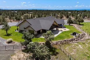 7215 NE 33rd St, Redmond, OR 97756 - Photo 12