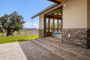 7215 NE 33rd St, Redmond, OR 97756 - Photo 48