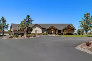 7215 NE 33rd St, Redmond, OR 97756 - Photo 6