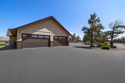 7215 NE 33rd Street, Redmond, OR 97756 - Photo 8