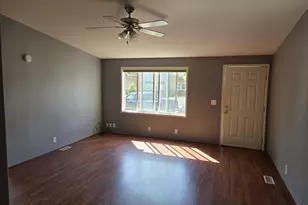 20176 Hawes Ln, Bend, OR 97702 - Photo 6