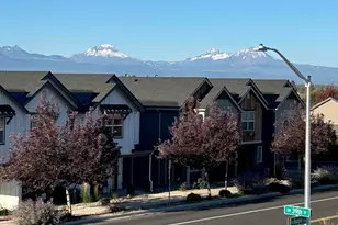 4086 SW 39th St, Redmond, OR 97756 - Photo 2