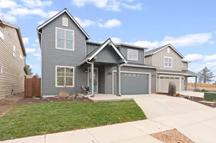 2133 SW 43rd St, Redmond, OR 97756 - Photo 2