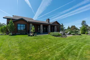 22884 Moss Rock Dr, Bend, OR 97701 - Photo 88