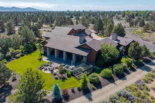 22884 Moss Rock Dr, Bend, OR 97701 - Photo 90