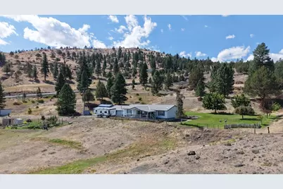 27028 W Izee Road, John Day, OR 97820 - Photo 2
