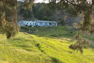 27028 W Izee Rd, John Day, OR 97820 - Photo 6