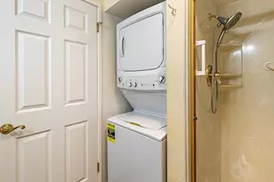 854 Twin Pines Cir, Ashland, OR 97520 - Photo 14