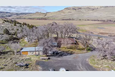 11251 NE Hwy 97, Madras, OR 97741 - Photo 32
