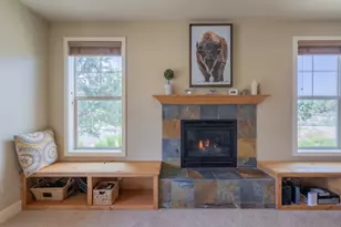 1202 SE Yarrow Ave, Madras, OR 97741 - Photo 4