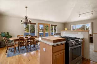 20984 Via Sierra, Bend, OR 97702 - Photo 16