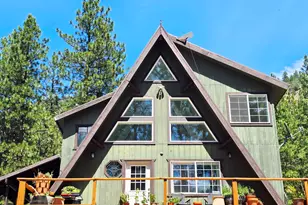 10211 Old Fort Rd, Klamath Falls, OR 97601 - Photo 2