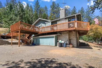 5266 Dark Hollow Road, Medford, OR 97501 - Photo 2