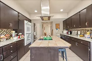 5266 Dark Hollow Rd, Medford, OR 97501 - Photo 12