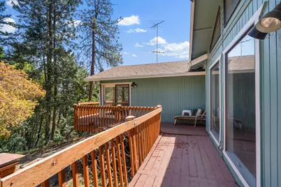 5266 Dark Hollow Road, Medford, OR 97501 - Photo 32