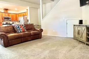 2363 Dahlia Way, Medford, OR 97501 - Photo 4