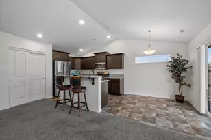 2471 NW Jackpine Ln, Redmond, OR 97756 - Photo 10