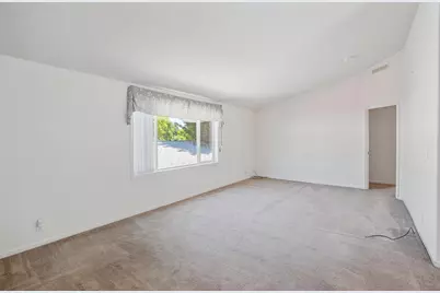 107 NW Wrightwood Circle, Grants Pass, OR 97526 - Photo 4