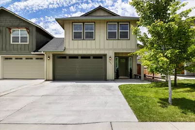 151 NW 29th Street, Redmond, OR 97756 - Photo 1
