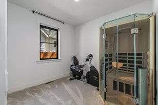 1060 N Bluebird St, Sisters, OR 97759 - Photo 20