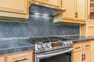 700 Clay St, Ashland, OR 97520 - Photo 16