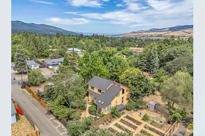 700 Clay Street, Ashland, OR 97520 - Photo 44