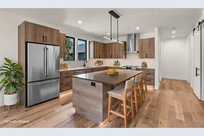 26 NW McCann Avenue #UNIT 4, Bend, OR 97703 - Photo 4