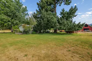 701 Messinger Rd, Grants Pass, OR 97527 - Photo 42