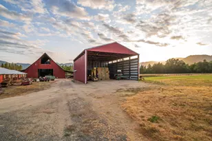 701 Messinger Rd, Grants Pass, OR 97527 - Photo 4