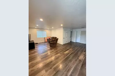 2631 Delta Waters Road, Medford, OR 97504 - Photo 28