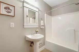 2589 NW Lemhi Pass Dr, Bend, OR 97703 - Photo 40