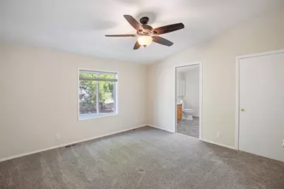 5648 Foothill Boulevard #31, Grants Pass, OR 97526 - Photo 18