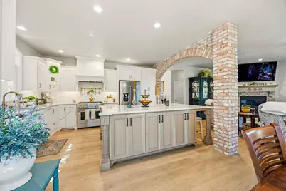 425 S 1st Street, Jacksonville, OR 97530 - Photo 6