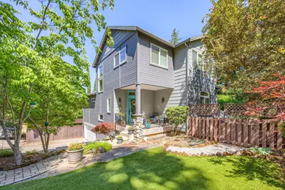 425 S 1st Street, Jacksonville, OR 97530 - Photo 4