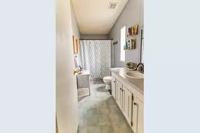 9452 Matney Way, Klamath Falls, OR 97603 - Photo 36