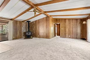 363 Kitty Dr, Eagle Point, OR 97524 - Photo 4