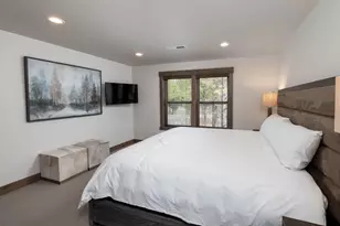 56887 Dancing Rock Loop, Bend, OR 97707 - Photo 32