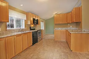 2567 NE Rosemary Dr, Bend, OR 97701 - Photo 8