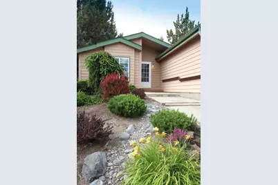 2567 NE Rosemary Drive, Bend, OR 97701 - Photo 2