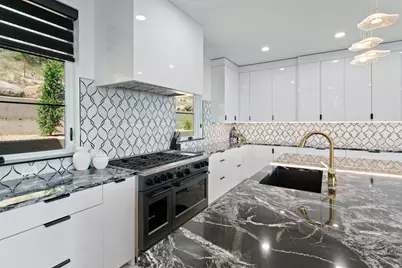 664 NW Powell Butte Loop, Bend, OR 97703 - Photo 14