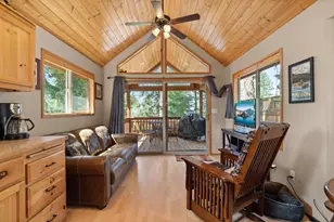 7979 Hyatt Prairie Rd, Ashland, OR 97520 - Photo 4