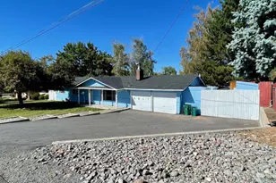 5817 Alva Ave, Klamath Falls, OR 97603 - Photo 2