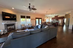 3351 SW Bennett Ln, Grants Pass, OR 97527 - Photo 4