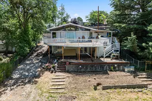 284 E Main St, Eagle Point, OR 97524 - Photo 40