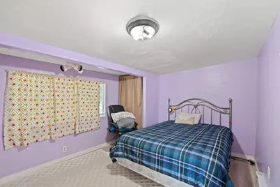 284 E Main Street, Eagle Point, OR 97524 - Photo 10