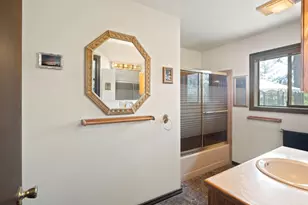 1625 Crow Rd, Merlin, OR 97532 - Photo 16