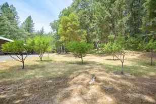 1625 Crow Rd, Merlin, OR 97532 - Photo 44