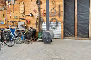 1625 Crow Rd, Merlin, OR 97532 - Photo 26